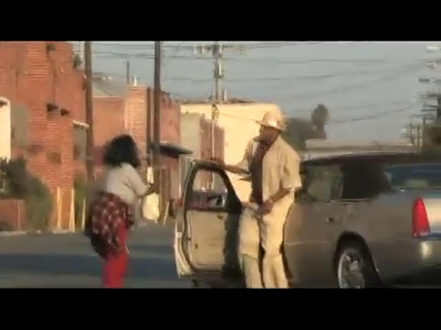y2mate.com - a_praying_mother_c8CHE54Ztqg_360p